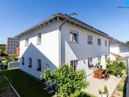 Moderne Doppelhaushälfte EnEff Kl. A mit Südterrasse und kleinen Garten - Petershausen