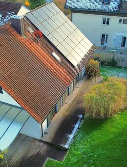 20 Minuten von Regensburg und trotzdem naturnah - Idyllisches Einfamilienhaus in Südausrichtung mit herrlichen Garten in Maxhütte-Haidhof - Maxhütte-Haidhof