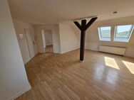 Helle 3-Zimmer-Dachgeschosswohnung in Cottbus mit Vollbad & großzügigem Wohnbereich - Cottbus