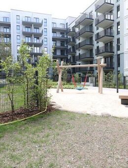 Ihr neues Wohnhighlight: Helle, moderne 3-Zimmer-Wohnung mit Balkon und Tiefgaragenstellplatz - Frankfurt (Main)