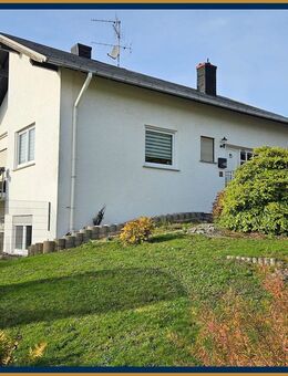 Modernisiertes Einfamilienhaus mit Garage und Garten in Deesen! - Deesen