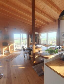 Wenn Wohnen zur Auszeit wird - Holzhaus mit traumhaftem Blick über den Itzgrund - Itzgrund