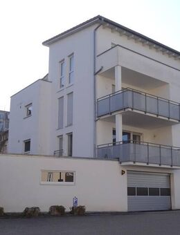 Neuwertige 3,5 Zimmer OG-Wohnung in Hüttlingen - Hüttlingen