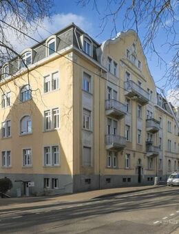 Großzügige Altbauwohnung mit Rundbogenfenstern, Parkett & einzigartigem Flair - Rastatt