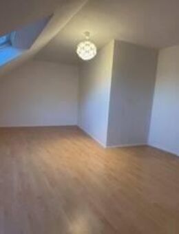 Zentrale 2-Zimmer DG-Wohnung in Albstadt-Ebingen ab sofort zu vermieten - Albstadt