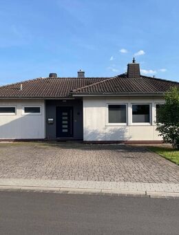 Ein Ort zum Ankommen - Ihr Zuhause mit Weitblick, Garten und Einliegerwohnung in Schönecken - Schönecken