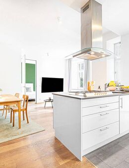 ++LEBEN und ARBEITEN++ 4 ZIMMER WOHNUNG im DENKMALSCHUTZ mit LADEN und 126 qm GESAMTFLÄCHE! - München