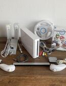 Nintendo Wii Konsole weiß 2 Spieler Mario Kart Set mit Controller in 51429