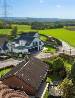 Einfamilienhaus mit Einliegerwohnung in ruhiger, grüner Lage und nahegelegenen Spazierwegen - Remscheid