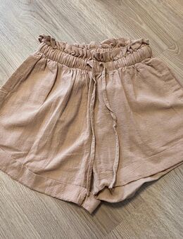 Modell: Short von SHEIN Gr.S - Lippstadt