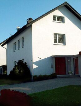Schöne, saubere, gut geschnittene - 3 1/2 Zimmerwohnung 1. OG in Stift Quernheim / provisionsfrei - Kirchlengern