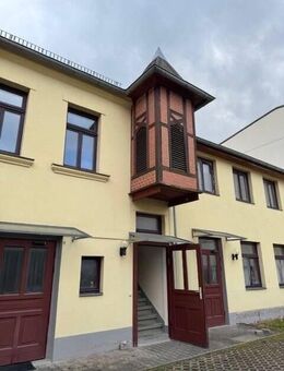 Gemütliche und ruhige 2-Raum-Wohnung im Hinterhaus / 1. Obergeschoss / Pkw-Stellplatz möglich - Meißen