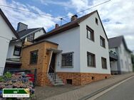 Einfamilienvorderhaus mit modernem Einfamilienhaus-Anbau (1984) in stadtnaher schöner Lage. - Neuwied