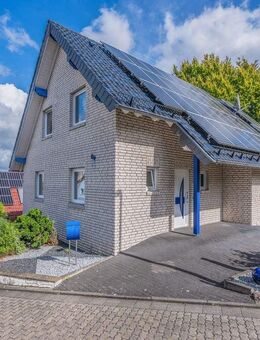 Großzügiges Einfamilienhaus aus 2004 mit Garage und 3-Stellplätzen in guter Lage von Oberaußem! - Bergheim (Nordrhein-Westfalen)