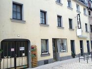 Historisches, großes Stadthaus mit Ladeneinheit an der Fußgängerzone in Fürth - Fürth