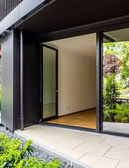 1-Zimmer Wohnung mit Loggia am Elbufer – Marina Garden - Dresden