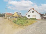 Einfamilienhaus mit großem Grundstück (1.694 m²) in Dessau-Kochstedt (Randlage) - Dessau-Roßlau