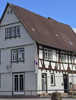 Mitten in Erbach - Fachwerkhaus mit Gewerbeeinheit - Erbach (Hessen)