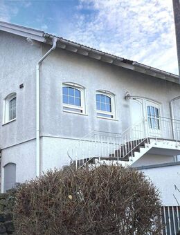 Familienglück in Bestlage: Einfamilienhaus mit traumhaftem Garten und Einliegerwohnung - Stuttgart