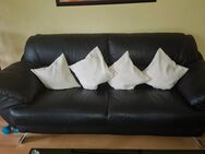 3er und 2er Sofa, schwarz, Lederoptik - Dortmund