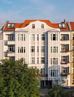 Vermietete Altbauwohnung mit Balkon & Wannenbad an der Spree - Berlin
