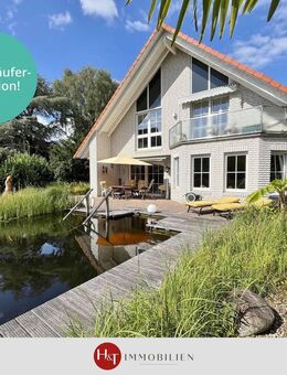 Exklusives Wohnhaus mit Büro und traumhaftem Schwimmteich! - Stuhr