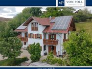 Einfamilienhaus im Landhausstil mit schön angelegten Garten - Schaufling