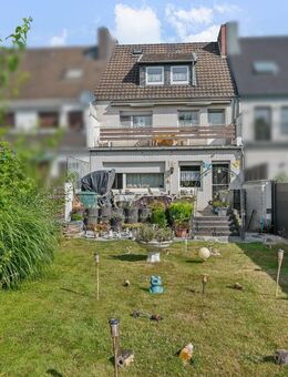 Viersen: Großzügiges Zweifamilienhaus mit ausgebautem Studio - Viersen