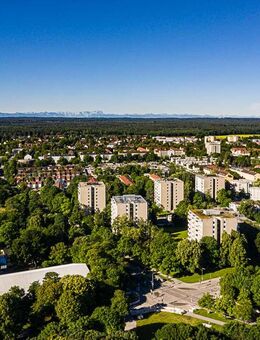 Charmante 2-Zimmer Wohnung mit EBK + Balkon! - München