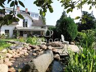 ***Haus mit zwei Wohneinheiten, großem Garten, Teich und vielen Extras*** - Tensfeld