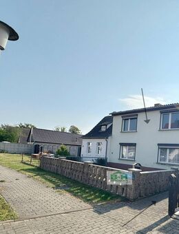 Günstig - Bei Zörbig - preiswertes EFH/DHH Wfl. 126 qm 4 Zimmer - pflegeleicht - Zörbig