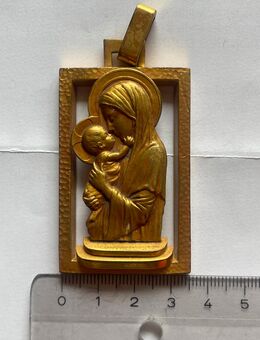 Anhänger aus Messing mit Maria mit Kind. - Reutlingen