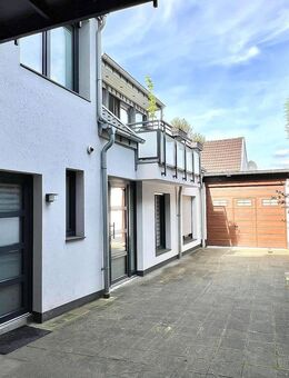 Moderne 2-Zimmer-Wohnung mit Balkon im 1. Obergeschoss - Düsseldorf
