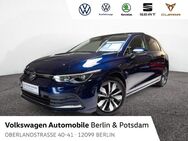 VW Golf, 2.0 TDI VIII MOVE, Jahr 2023 - Berlin