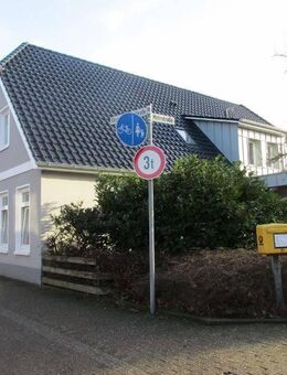 1160 - Attraktive 2,5-Zimmer-Wohnung mit kleiner Terrasse und Garten! - Oldenburg