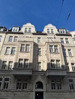 Erstbezug nach Sanierung I charmante 2-Raum-Wohnung mit großzügiger Küche und Loggia - Leipzig
