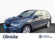 VW Tiguan, 2.0 TDI Move, Jahr 2024 - Kassel