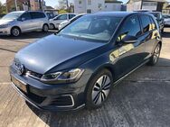 VW Golf VII GTE DSG / LED / AHK / Kamera / Key - Bergen (Rügen)