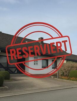 RESERVIERT! Eleganz & Ruhe in bester Lage - Architektenhaus am Landschaftsschutzgebiet - Reppenstedt