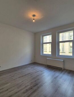 Frische nette 2-Zimmer-Wohnung Essen- Südosoviertel, Renoviert - Essen