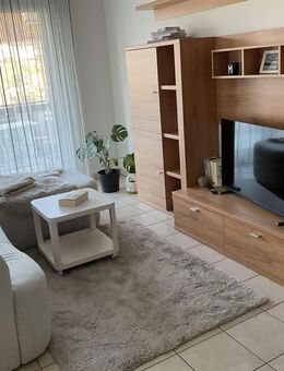 Provisionsfreie, neuwertige 2-Zimmer-Wohnung mit sonnigem, großzügigem Balkon - Kirchheim (Teck)