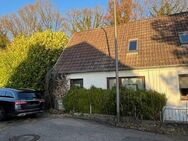 Handwerkerobjekt mit Potential, direkt am Waldrand - Itzehoe