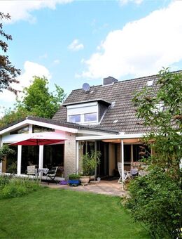 Ein Traumhaus für die Familie! Großzüges EFH mit ELW auf schönen Gartengrundstück in zentraler aber ruhiger Lage - Brunsbüttel
