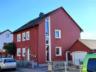 Saniertes Mehrfamilienhaus mit vier Wohneinheiten in Feuchtwangen - Feuchtwangen