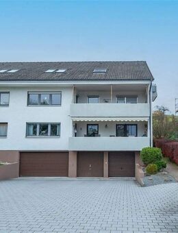 Charmante Dachgeschosswohnung mit Loggia und Weitblick ins Grüne - Aalen