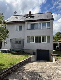 Teilvermietetes Zweifamilienhaus in ruhiger Lage Windsbachs - Windsbach