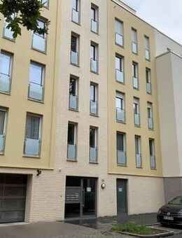 Zentral und barrierearm! Helle 2,5-Zimmer-Wohnung mit Balkon und Stellplatz in Oberhausen-Mitte - Oberhausen