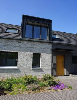 NEUBAU-Erstbezug: Moderne Doppelhaushälfte mit Terrasse und Garten in neugestalteter Hofanlage! - Leverkusen