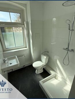 Traumhafte Lichtdurchflutete 2 Raum-Wohnung mit neuem Bad &Einbauküche in Toplage von Stadtfeld West - Magdeburg