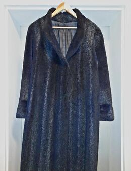 Echtfell Pelzmantel zu verkaufen - Berlin Treptow-Köpenick